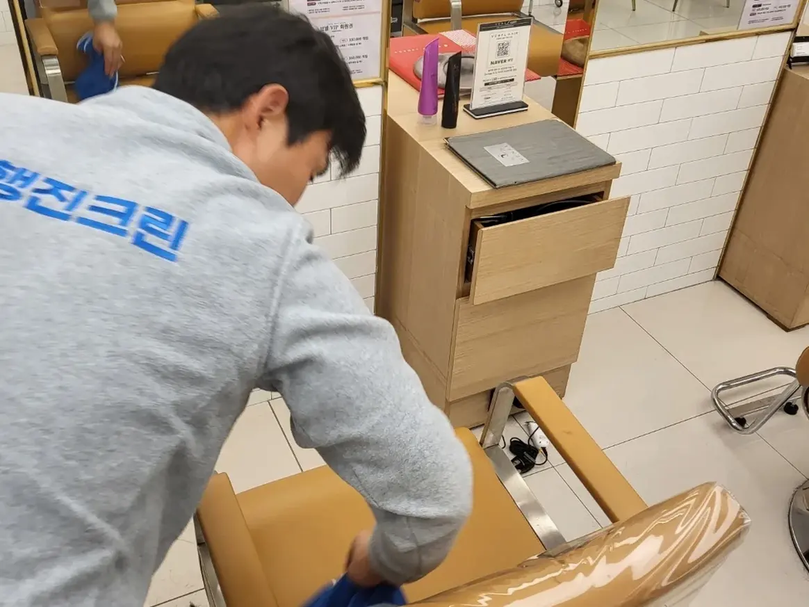 양양군 강현면 미용실 복도·대기 동선 야간 위생청소 사례 - 행진크린